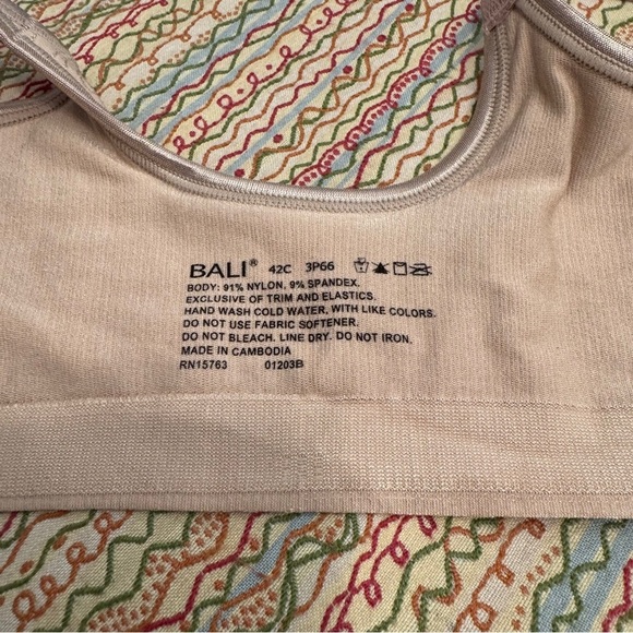 Bali Women's Front Close Beige Full Coverage Bra NWT 42C - Picture 6 of 7